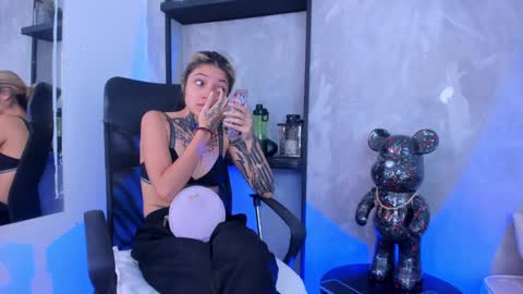 Chelsea  online show from 28, 1, 2025