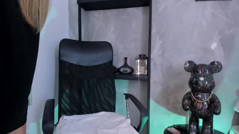 Chelsea  online show from 10, 2, 2025