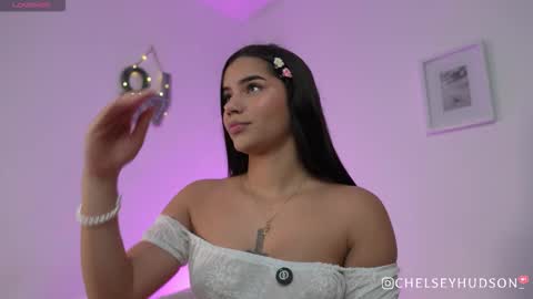 chelsey_hudson online show from 18, 3, 2026