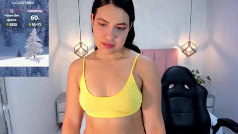 Snapshot of chelsyquinn chatting on 15, 1, 2025 Camila  online show from 15, 1, 2025