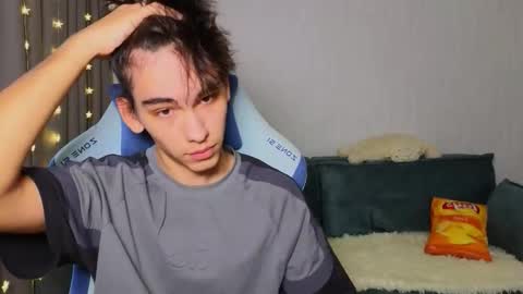 Snapshot of chem1ko chatting on 25, 9, 2025 LUCASRYANPVT IS OPEN online show from 25, 9, 2025