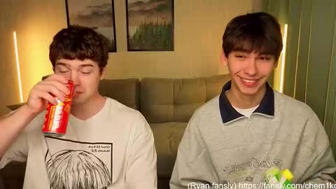 Snapshot of chem1ko chatting on 16, 10, 2025 LUCASRYANPVT IS OPEN online show from 16, 10, 2025