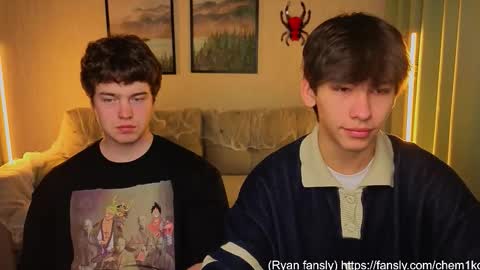 Snapshot of chem1ko chatting on 29, 10, 2025 LUCASRYANPVT IS OPEN online show from 29, 10, 2025