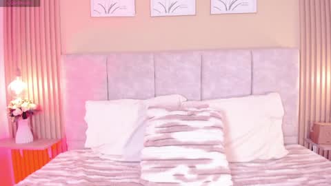 Snapshot of cherlyn_1 chatting on 28, 5, 2026 cherlyn_1 online show from 28, 5, 2026