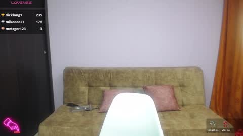 Snapshot of cherry_bigass_ chatting on 18, 1, 2025 Allison online show from 18, 1, 2025