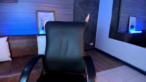 Snapshot of cherry_blossomn_ chatting on 19, 11, 2025 Cherry blossom From 1400 to 2200 Col Time online show from 19, 11, 2025