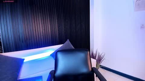 Snapshot of cherry_blossomn_ chatting on 2, 12, 2025 Cherry blossom From 1400 to 2200 Col Time online show from 2, 12, 2025