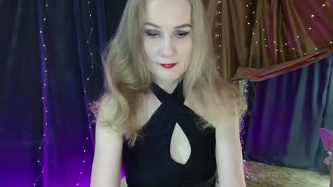 Snapshot of cherry_blossomsx chatting on 4, 12, 2024 thanks guys see you tomorrow online show from 4, 12, 2024