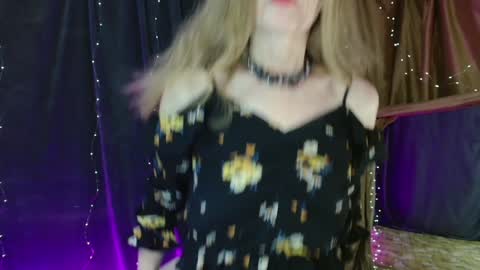 Snapshot of cherry_blossomsx chatting on 9, 12, 2024 thanks guys see you tomorrow online show from 9, 12, 2024