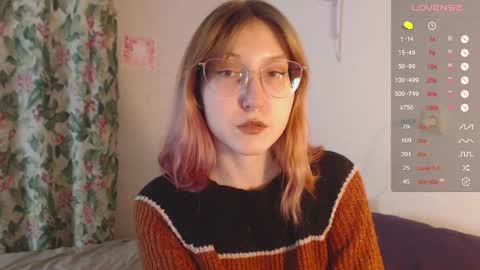 Snapshot of cherry_hazzze chatting on 29, 9, 2025 Cheryl online show from 29, 9, 2025