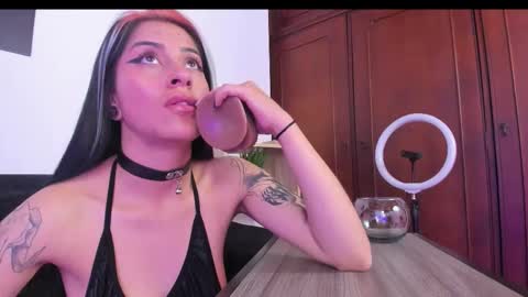 cherry_jenklins8 online show from 3, 11, 2025