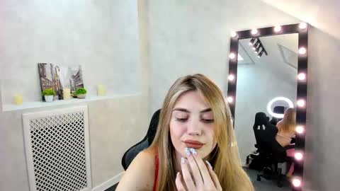 Snapshot of cherry_pr1ce chatting on 13, 12, 2024 cherry_pr1ce online show from 13, 12, 2024