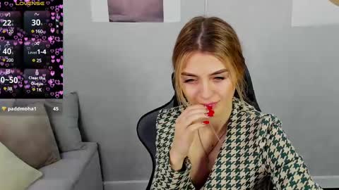 Snapshot of cherry_pr1ce chatting on 13, 1, 2025 cherry_pr1ce online show from 13, 1, 2025