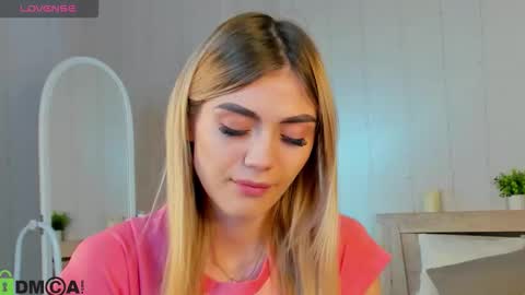 Snapshot of cherry_pr1ce chatting on 5, 10, 2025 cherry_pr1ce online show from 5, 10, 2025