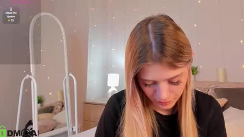 Snapshot of cherry_pr1ce chatting on 20, 10, 2025 cherry_pr1ce online show from 20, 10, 2025