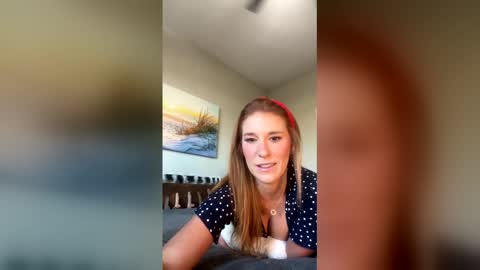 cherry sin online show from 19, 12, 2025