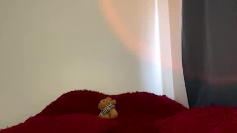 CherryAndWine online show from 1, 2, 2025