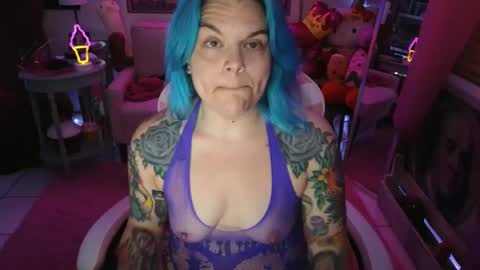 CherryBombBomb online show from 20, 9, 2025