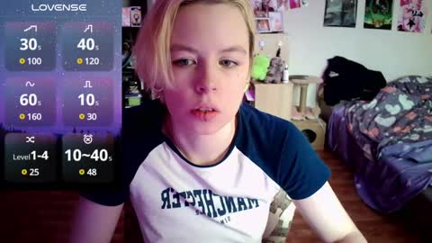 cherrybaby_0 online show from 10, 12, 2024