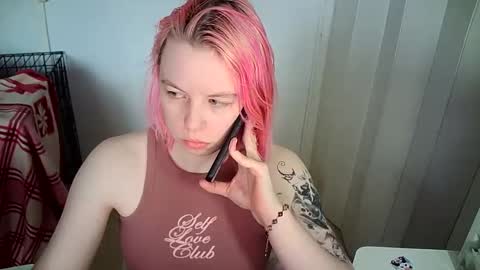 Snapshot of cherrybaby_0 chatting on 18, 4, 2026 cherrybaby_0 online show from 18, 4, 2026