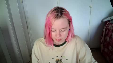 Snapshot of cherrybaby_0 chatting on 29, 4, 2026 cherrybaby_0 online show from 29, 4, 2026