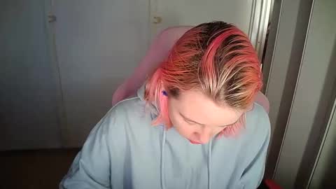 Snapshot of cherrybaby_0 chatting on 11, 5, 2026 cherrybaby_0 online show from 11, 5, 2026