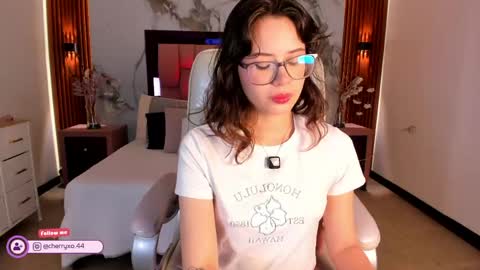 Snapshot of cherryblossom18_ chatting on 3, 6, 2026 Cherry online show from 3, 6, 2026