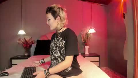 Cherry Glow  online show from 21, 10, 2025