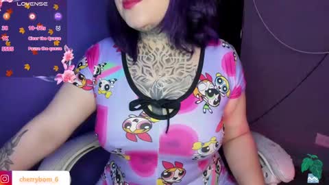  dayis independent model  online show from 6, 1, 2025