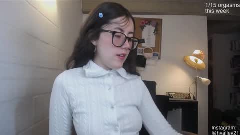 Snapshot of cherrybunny21 chatting on 18, 2, 2026 Sarah Prez online show from 18, 2, 2026