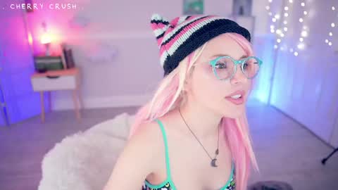 Cherry Crush  online show from 13, 5, 2026