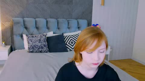 cherrycrushlove online show from 11, 3, 2026