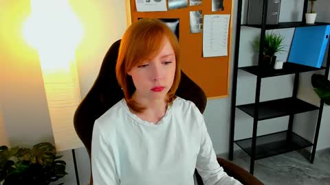 cherrycrushlove online show from 7, 5, 2026