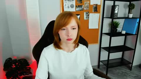 cherrycrushlove online show from 14, 5, 2026