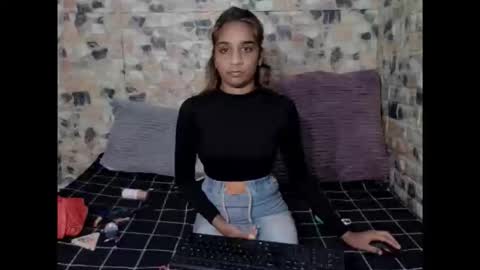 Snapshot of cherryindian694u chatting on 14, 2, 2026 leah is the name online show from 14, 2, 2026