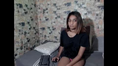 Snapshot of cherryindian694u chatting on 28, 5, 2026 leah is the name online show from 28, 5, 2026