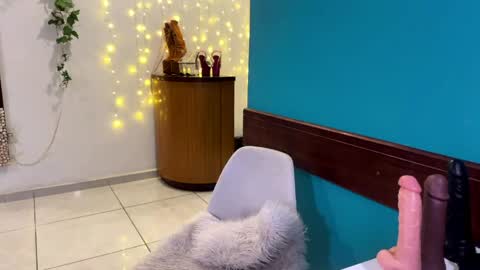 Snapshot of cherryjinx chatting on 15, 4, 2026 cherryjinx online show from 15, 4, 2026