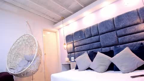 Cherry  online show from 22, 12, 2025