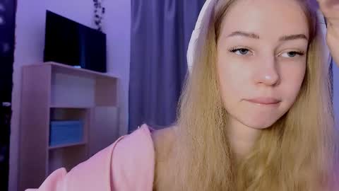 Evie online show from 27, 10, 2025