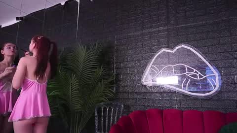 Snapshot of cherrysinn chatting on 7, 11, 2025 cherrysinn online show from 7, 11, 2025