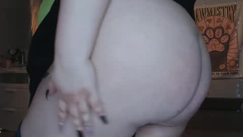 Snapshot of cherryxgirlll chatting on 12, 12, 2024 CherryXGirlll online show from 12, 12, 2024