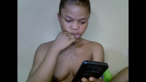 Snapshot of cherryxpussy chatting on 7, 10, 2025 cherryxpussy online show from 7, 10, 2025