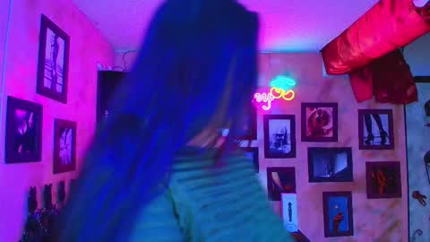 Snapshot of cherryy_bombshelll chatting on 6, 1, 2026 cherry online show from 6, 1, 2026