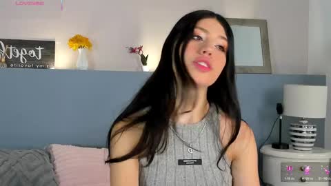 Snapshot of cheryelfox chatting on 18, 9, 2025 cheryelfox online show from 18, 9, 2025