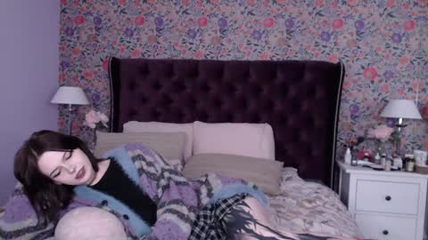 amelia online show from 4, 1, 2025