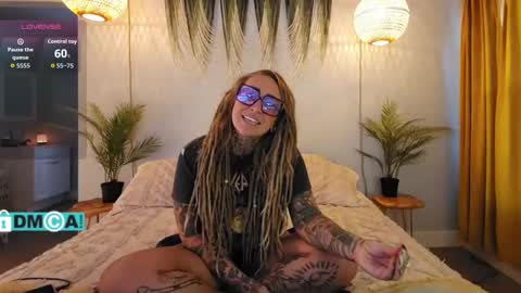 Snapshot of cheviblue chatting on 17, 9, 2025 Chevi Blue online show from 17, 9, 2025