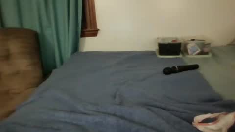 Snapshot of chevybear69 chatting on 23, 2, 2026 Jade and Thomas online show from 23, 2, 2026