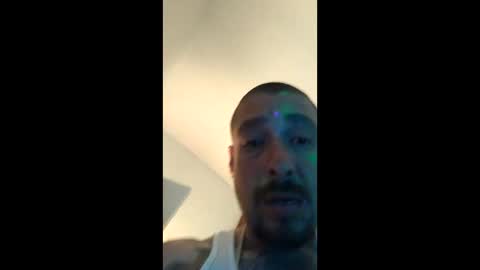 Snapshot of chi579822 chatting on 18, 3, 2026 chi579822 online show from 18, 3, 2026