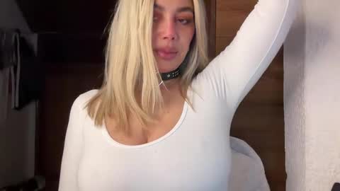 sexypau online show from 21, 12, 2025