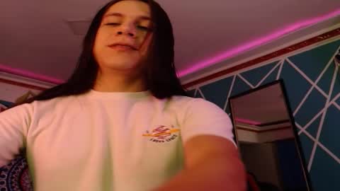 Snapshot of chico_explosivo chatting on 16, 12, 2025 chico_explosivo online show from 16, 12, 2025